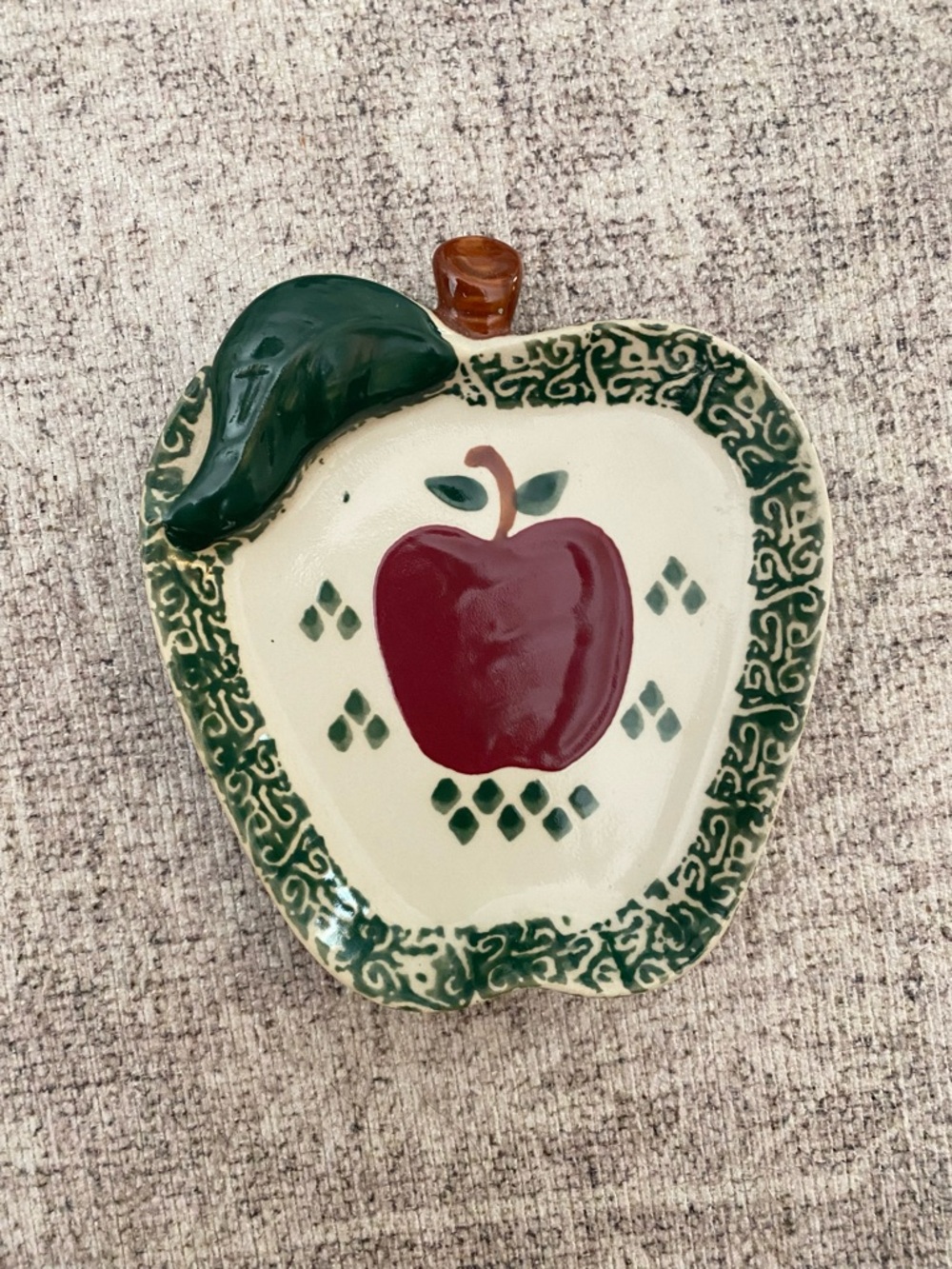Vtg Red Apple Shape Green Spongeware Pottery Flat Dish w/Raised Edges/Spoon Rest